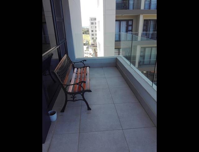 2 BEDROOM APARTMENT FOR SALE IN UMHLANGA RIDGE